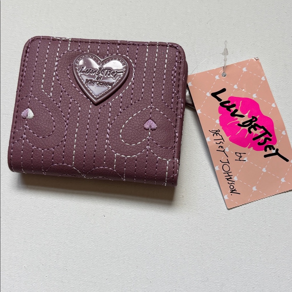 Luv Betsey Johnson NWT Bifold Wallet- Mauve/LBMoney